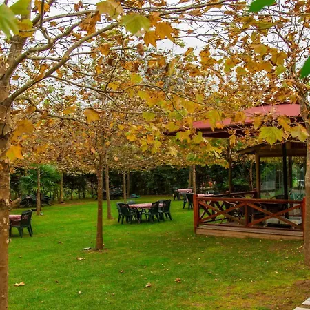 Bed and breakfast Keyif Boutique & Restaurant 2*